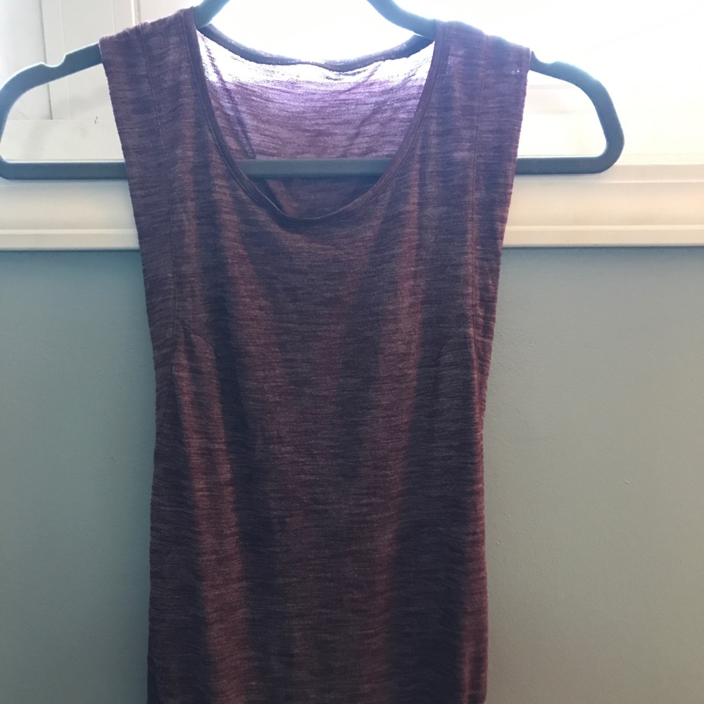 Lululemon tank top